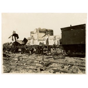 Podhajce - Zbombardowany dworzec (471)