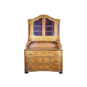 Chest of drawers, 18th century, veneered, inlaid and gilded