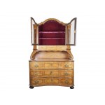 Chest of drawers, 18th century, veneered, inlaid and gilded