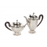 Set: 3 jugs and 1 sugar bowl, 1 teapot