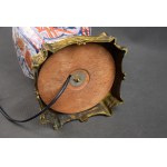 Öl-/Elektrolampe, Imari, Japan, 18. Jahrhundert, vergoldete Bronze, Frankreich, Mitte 19.