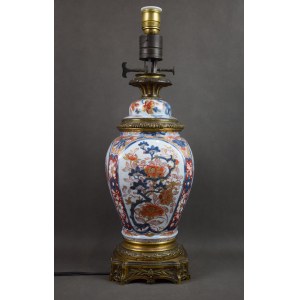 Öl-/Elektrolampe, Imari, Japan, 18. Jahrhundert, vergoldete Bronze, Frankreich, Mitte 19.