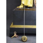 Orpheus-Manteluhr, vergoldete Bronze, Frankreich, um 1830.