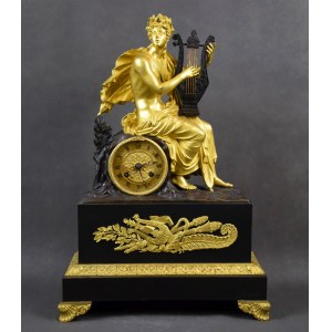 Orpheus-Manteluhr, vergoldete Bronze, Frankreich, um 1830.