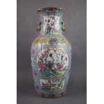 Famille rose vase Birds in the Garden, China, Qing dynasty, 19th century.
