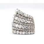 Diamond gold band ring
