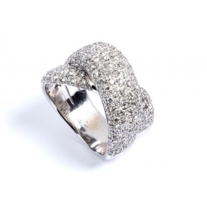 Gold diamonds cross band ring