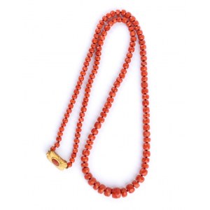 Collana di corallo mediterraneo