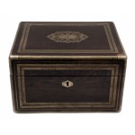 Case With Playing Cards and Revolver/Hráčská kazeta s revolverem