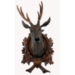 A Wooden Carved Head of a Deer and Doe/Dřevěná vyřezávaná hlava srnce a srnky