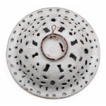 Round Bowl with Openwork Edge/Prolamovaný kruhový šál