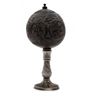 Silver-Mounted Coconut Cup/Pohár z kokosového ořechu ve stříbrné montáži