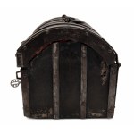 Small Gothic Medieval Dome Lidded Box/Malá gotická schránka s klenutým víkem