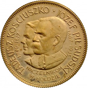 Medal wybity w 1967 roku na zamówienie rządu emigracyjnego w Londynie z okazji 150-lecia śmierci T. Kościuszki i 100-lecia narodzin J. Piłsudskiego.