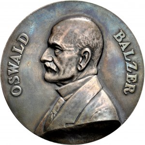 Medal autorstwa P. Wójtowicza z 1927 roku, poświęcony Oswaldowi Balzerowi.