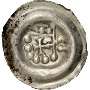  Pomorze Wschodnie, Świątopełk II Wielki 1217-1266, Brakteat guziczkowy, Av.: Ramię z proporcem na lewo, RRR.