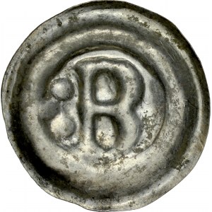 Brakteat guziczkowy, Kujawy Brzeskie? pierwsza połowa XIII w., Av.: Litera B, z lewej trzy kropki, RR. 