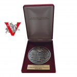Powstanie Warszawskie KLUB KAWALERÓW VIRTUTI MILITARI Medal 65 rocznica Powstania nakład 400 sztuk