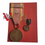 Powstanie Warszawskie Medal za Warszawę z Miniaturą rok 1995 pluton Mieczyków Konfederacja Narodu