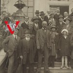 Landed gentry Noble family In front of the manor house Palace early 20th century