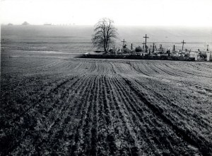 Antanas Sutkus, Kaimo kapinės Suvalkijoje