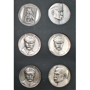 Zestaw medale 12 sztuk Piłsudski, Sikorski, Katyń 