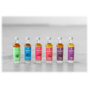 Republic of Mauritius Labourdonnais Fusion Rhum 0.05L 37.5%, set of 6 In an elegant wooden package