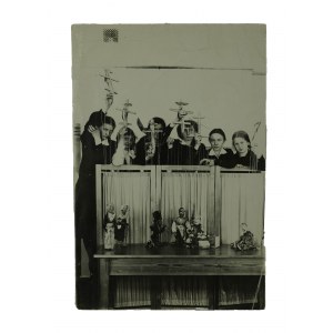 Pierwszy w Polsce szkolny teatr marionetek na sznurkach , Poznań 1937r. ,[AW]