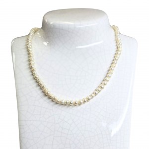 Pearl necklace
