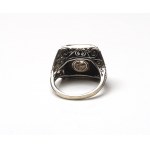 Pierścionek Art-Deco - diamenty i onyx