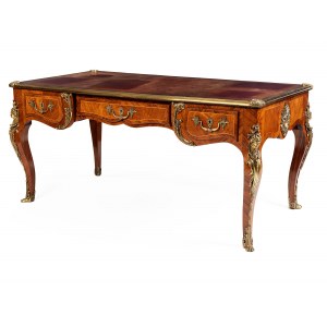 Bureau-Plat de style Louis XV