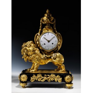 Louis XVI bronze pendulum with lion figure