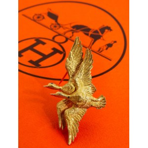 Spilla d'oro con due anatre di Hermès