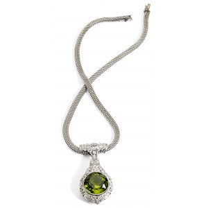 Collana di diamanti con peridoto