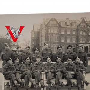 1st Armored Division, Soldiers in front of the Palace in Scotland, including Officers