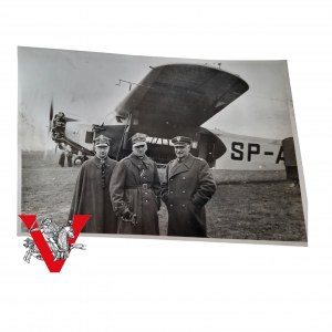 Lotnictwo Wojska Spadochronowe, Oficerowie na lotnisku przed skokami spadachronowymi, ok 1938 [RZADKOŚĆ]