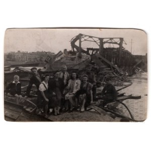 1945 - Zdjęcie Zniszczony Most Kierbedzia Warszawa po Powstaniu Warszawskim