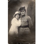 II RP - Zdjęcie Wojna Polsko-Bolszewicka Kapral w Rogatywce wz.19 z Małżonką