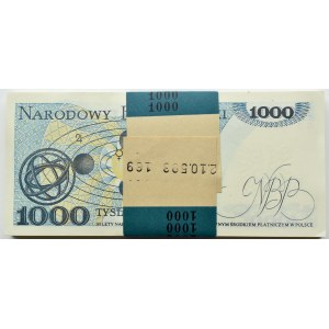 PRL, 1000 złotych 1982, Warszawa, seria HW, PACZKA BANKOWA