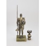 Figur eines Ritters in Turnier-Plattenharnisch