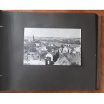 Album ze zdjęciami Olsztyna wykonanymi przez Jana Bułhaka z dedykacją Jana Bułhaka dla Zygmunta Robla pierwszego wojewody mazurskiego w latach 1946-47 r.