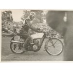 [Sport] Zawody motocyklowe. Zestaw 13 zdjęć.
