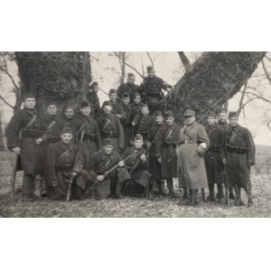 Photographie du groupe [Armée]. 2e équipe.
