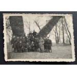 Photographie du groupe [Armée]. 2e équipe.