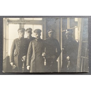 COMMANDANT PIŁSUDSKI et ses adjudants.