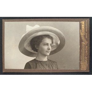 Cardboard photography. Beautiful Woman. Lviv [1912].