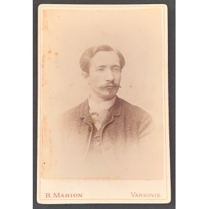 Fotografia kartonikowa. Mężczyzna. Warszawa [1884/1886]