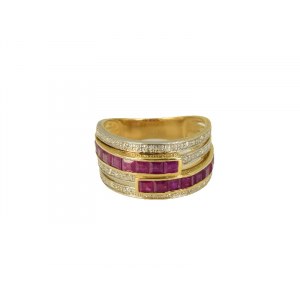 Ring with rubies