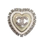 Gold-plated heart brooch with crystals, CC logo model, Chanel