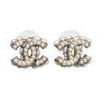 Gold-plated pearl earrings, CC logo model, Chanel